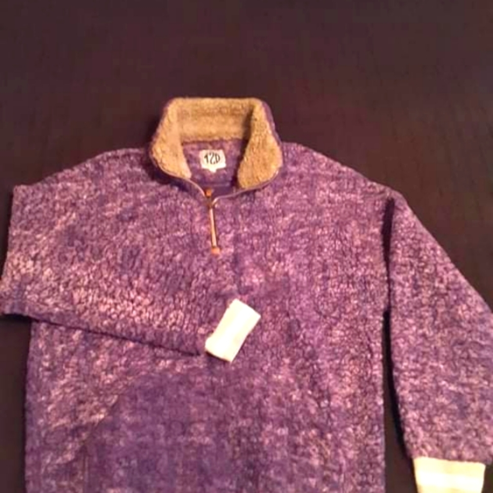 Women's really nice faux Sherpa sweater size large from TSD(Tees2urdoor